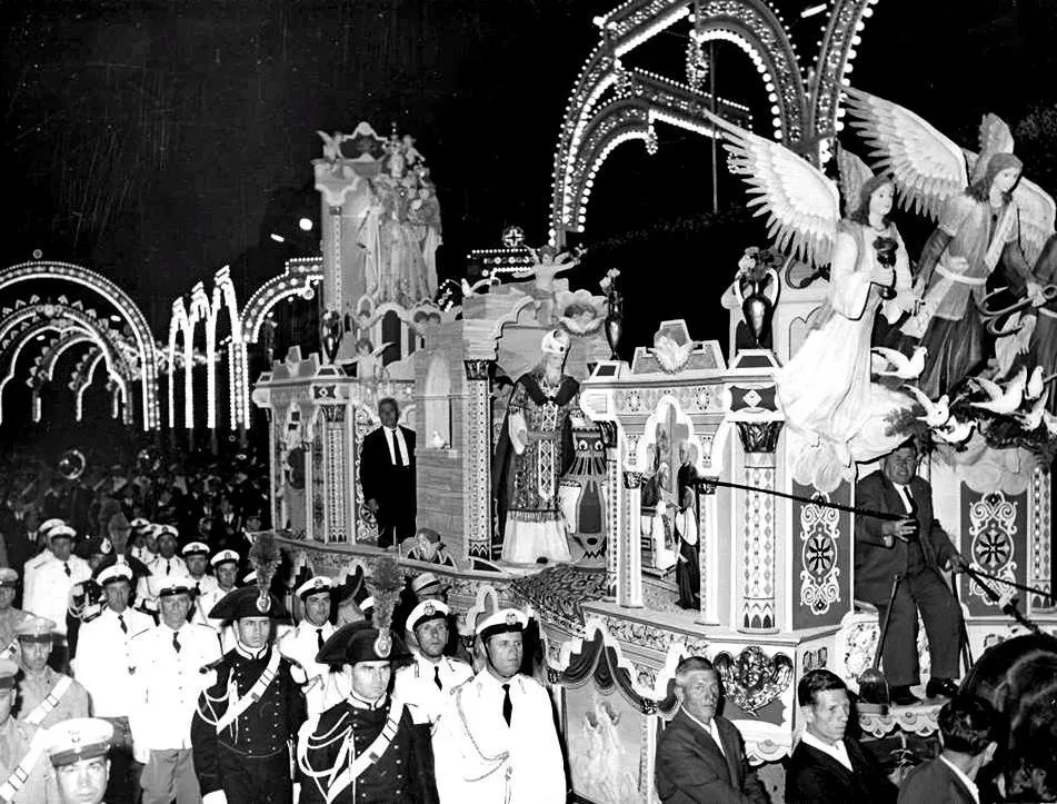 15_10418848_10203585511935824_3118816503599282743_1962